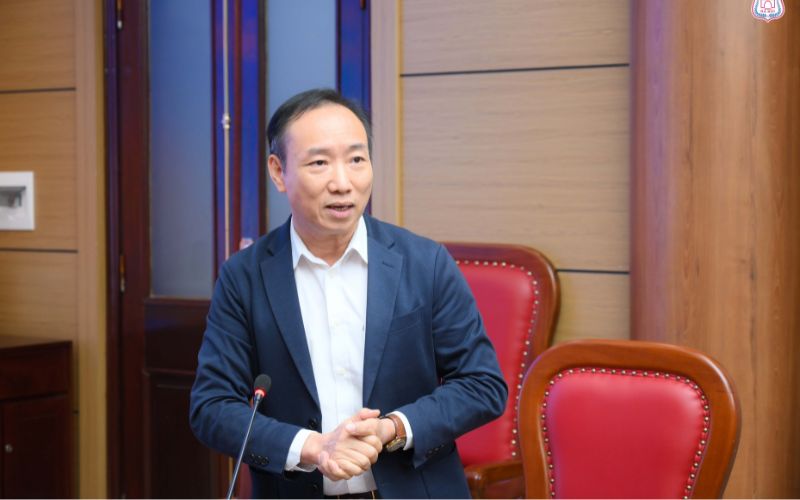 doi-ngu-bac-si-2.jpg
